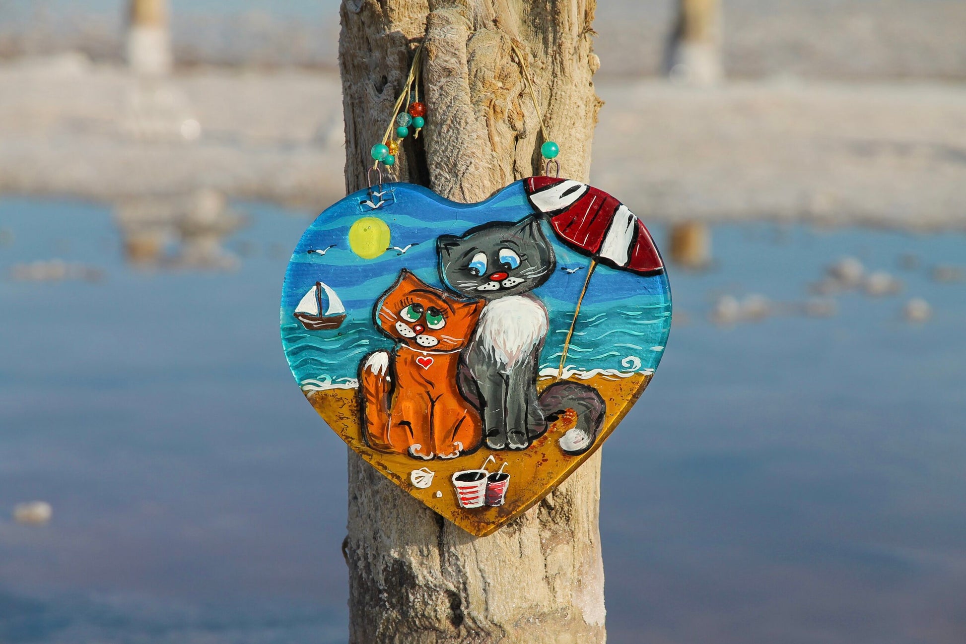 Cats in Love Beachscape Glass Artwork - Hand-Painted Fused-Glass Decor with Romantic Cats, Seaside Charm, and Coastal Patterns