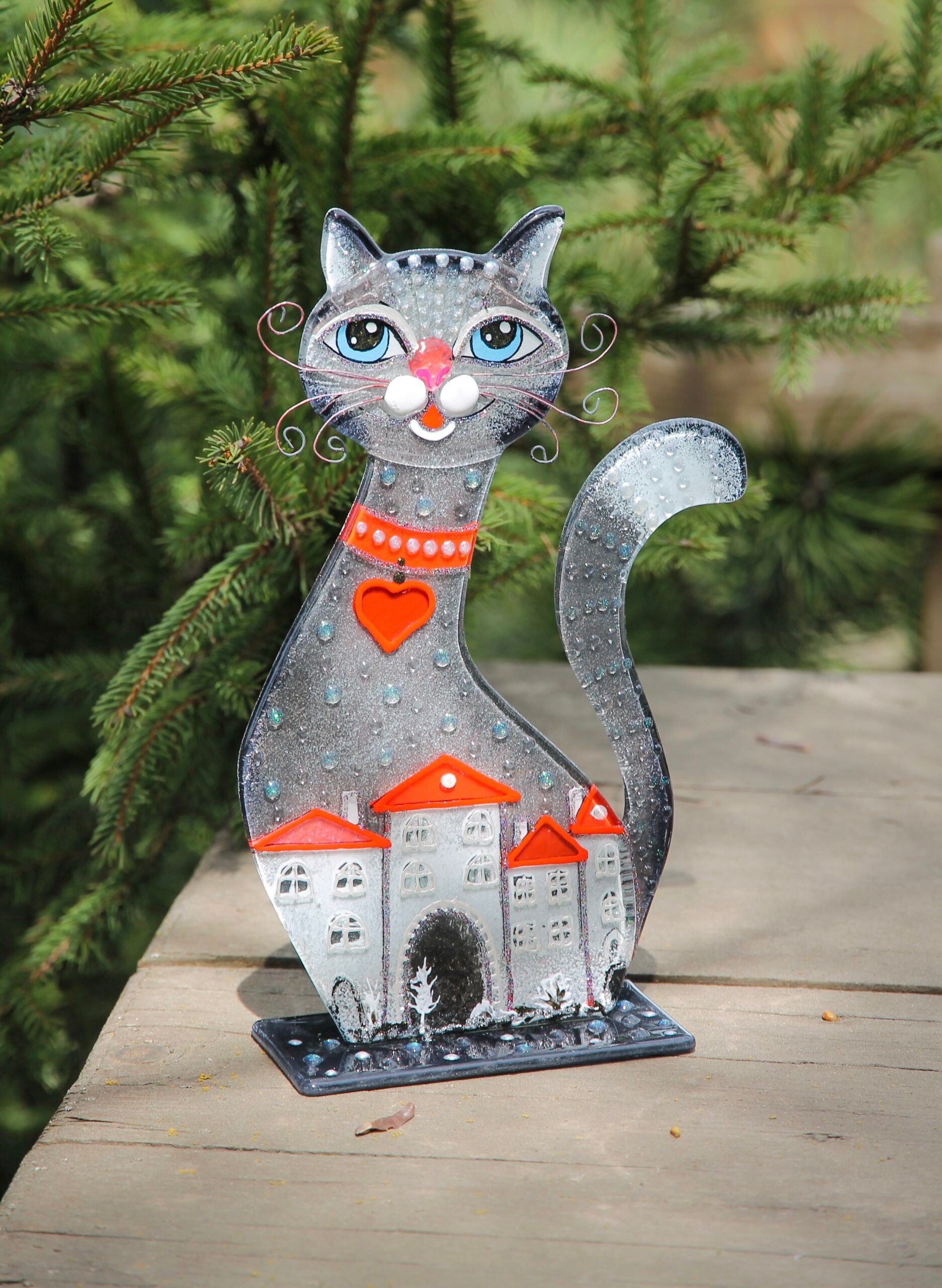 Loving Cat on the Stand Big Glass Artwork - Hand-Painted Fused-Glass Decor with Delightful Cat Perched, 25 cm Grey