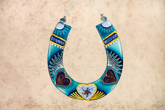 Hand-Painted Lucky Horseshoe with Hearts Wall Art - Red & Gold, 16 cm, Symbol of Good Luck and Prosperity