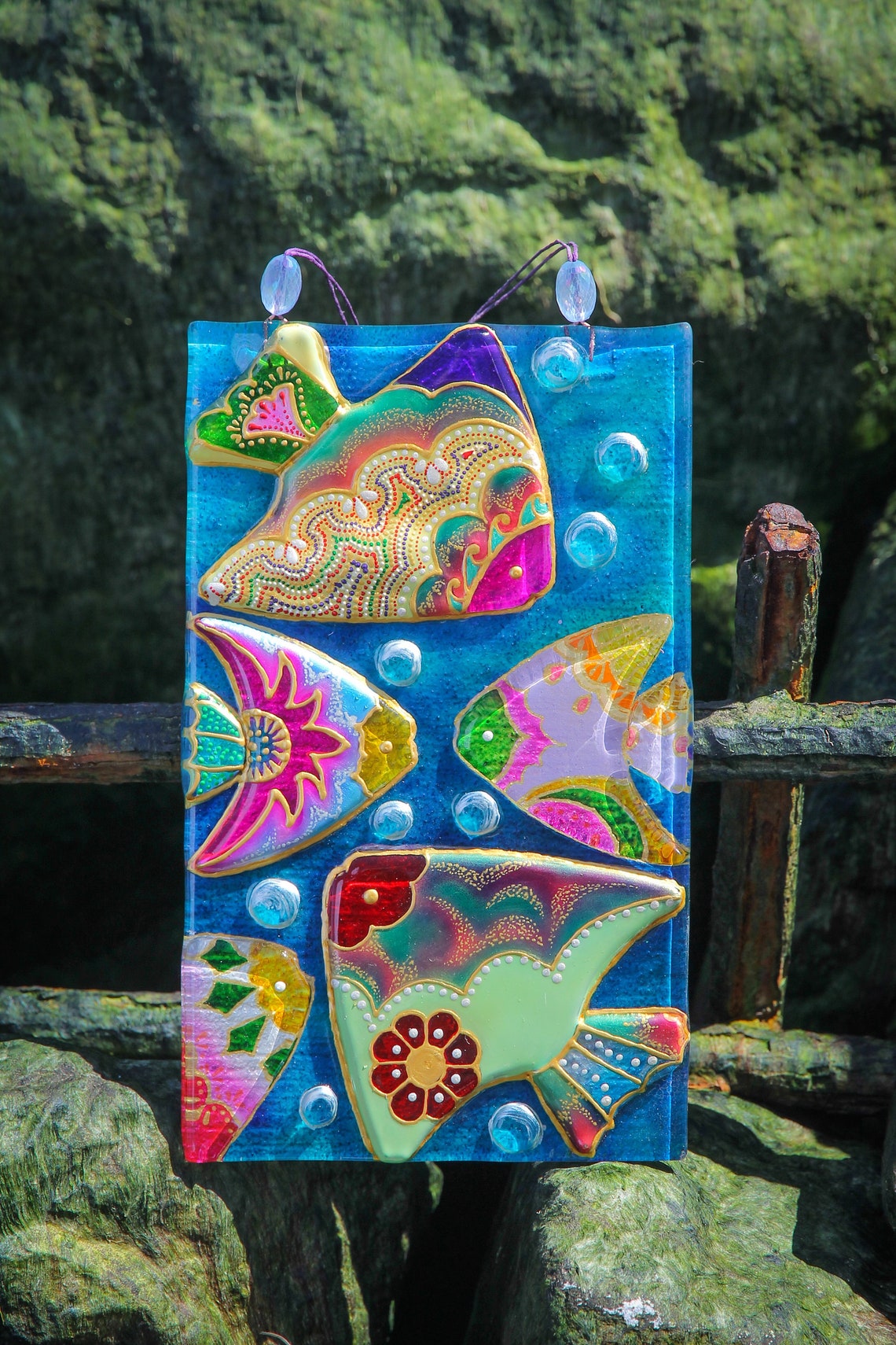 Vibrant Rainbow Fish Glass Panel Artwork - Hand-Painted, Personalized Decor, 23 cm - Now