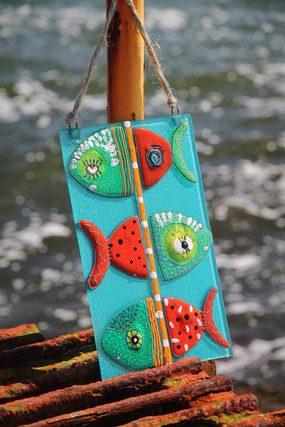 Striking Modern Fish Glass Panel Artwork - Hand-Painted, Personalized Decor, 23 cm - Now