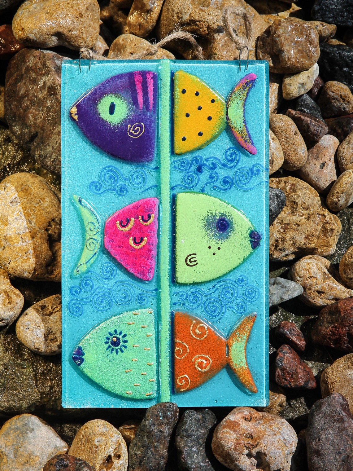 Striking Modern Fish Glass Panel Artwork - Hand-Painted, Personalized Decor, 23 cm - Now