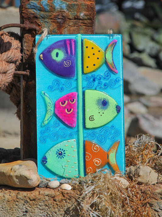 Striking Modern Fish Glass Panel Artwork - Hand-Painted, Personalized Decor, 23 cm - Now