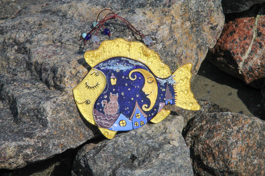 Moon Fish Glass Artwork - Hand-Painted, Personalized Suncatcher, Home Decoration, 18 cm - Now