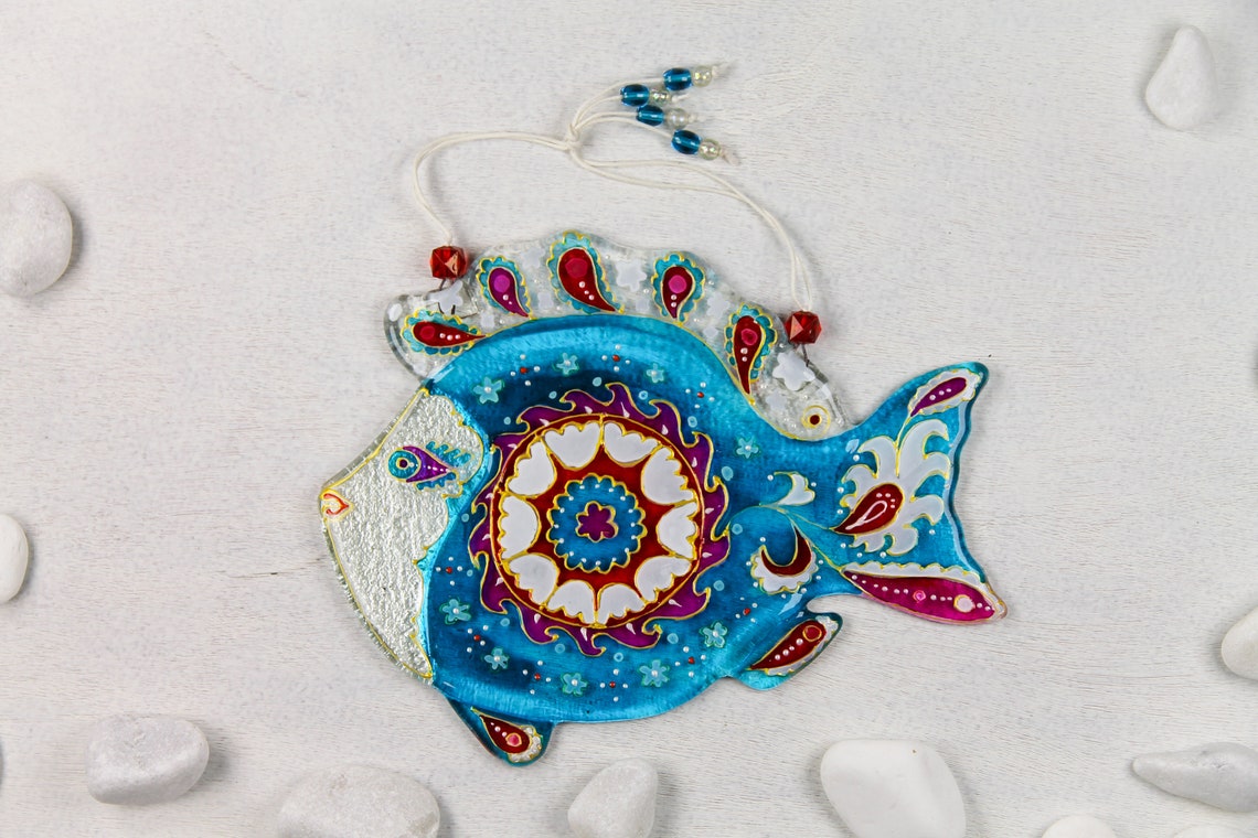 Harmony in Colors: Joyful Fish Glass Artwork - Hand-Painted, Personalized Home Decor, Blue, 18 cm - Now