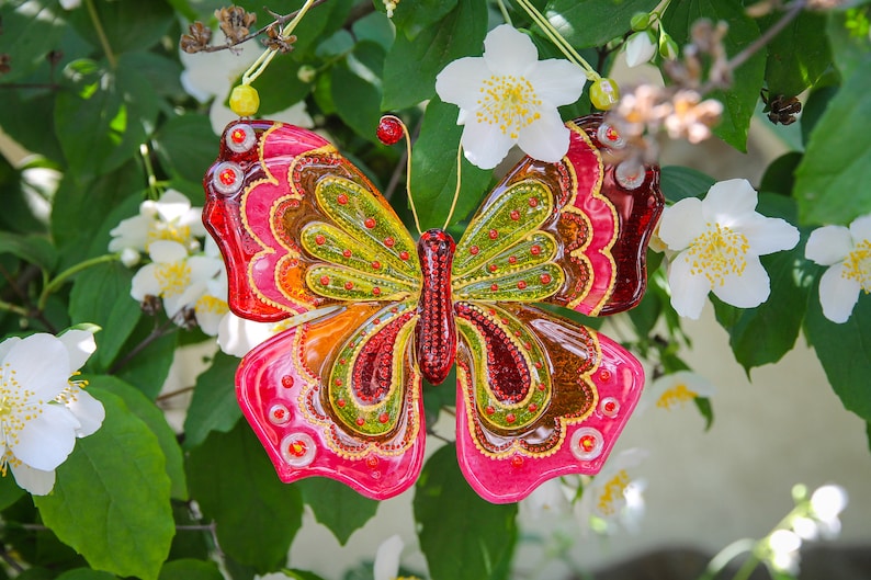 Elegant Pink Butterfly Glass Wall Art - Handmade, Personalized Decor, 14 cm - Now