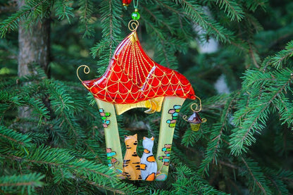 Handmade Pair of Cats in a House with a Tiled Roof Glass Decoration - Two Cats on House Threshold with Yellow Lantern and Red Tiled Roof under Moon, Light Green, 18 cm