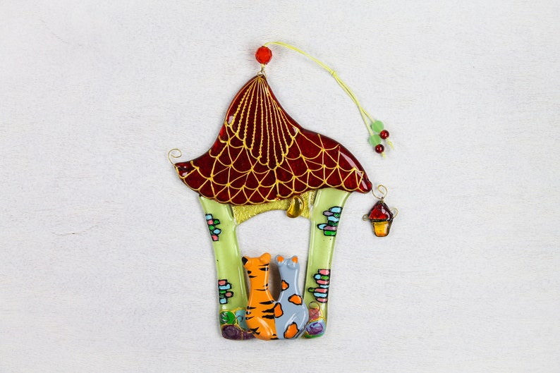 Handmade Pair of Cats in a House with a Tiled Roof Glass Decoration - Two Cats on House Threshold with Yellow Lantern and Red Tiled Roof under Moon, Light Green, 18 cm
