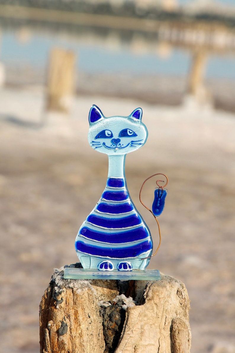 Playful Cute Cat with Fish on Stand Glass Art - Handmade, Personalized Decor, 17 cm - Now
