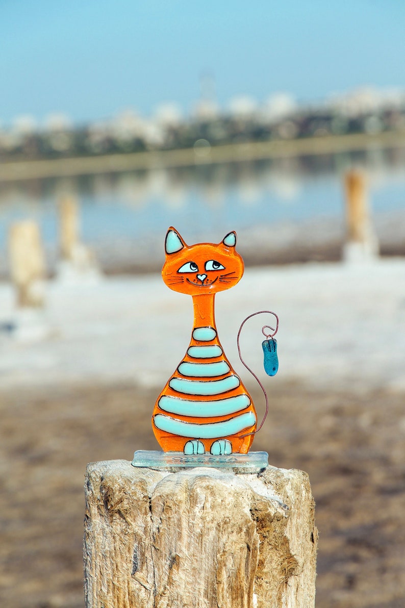 Playful Cute Cat with Fish on Stand Glass Art - Handmade, Personalized Decor, 17 cm - Now