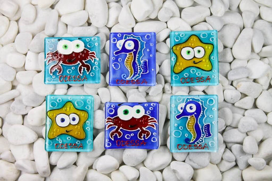 Marine Life Fridge Magnet - Hand-Crafted, Hand-Painted, Personalized Tourist Souvenir, 7.5 x 6.5 cm